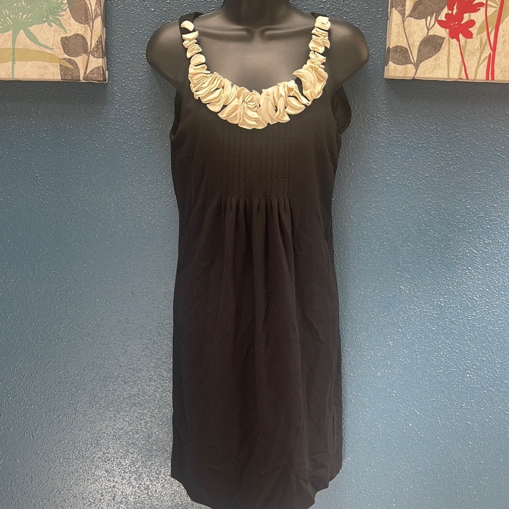 Little black dress with cream neck details. EUC